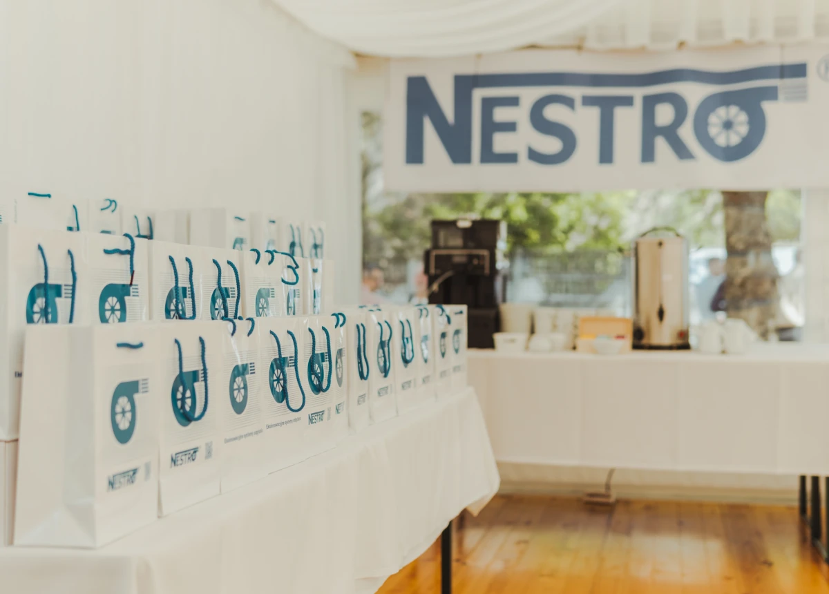 NESTRO20-3.jpg image